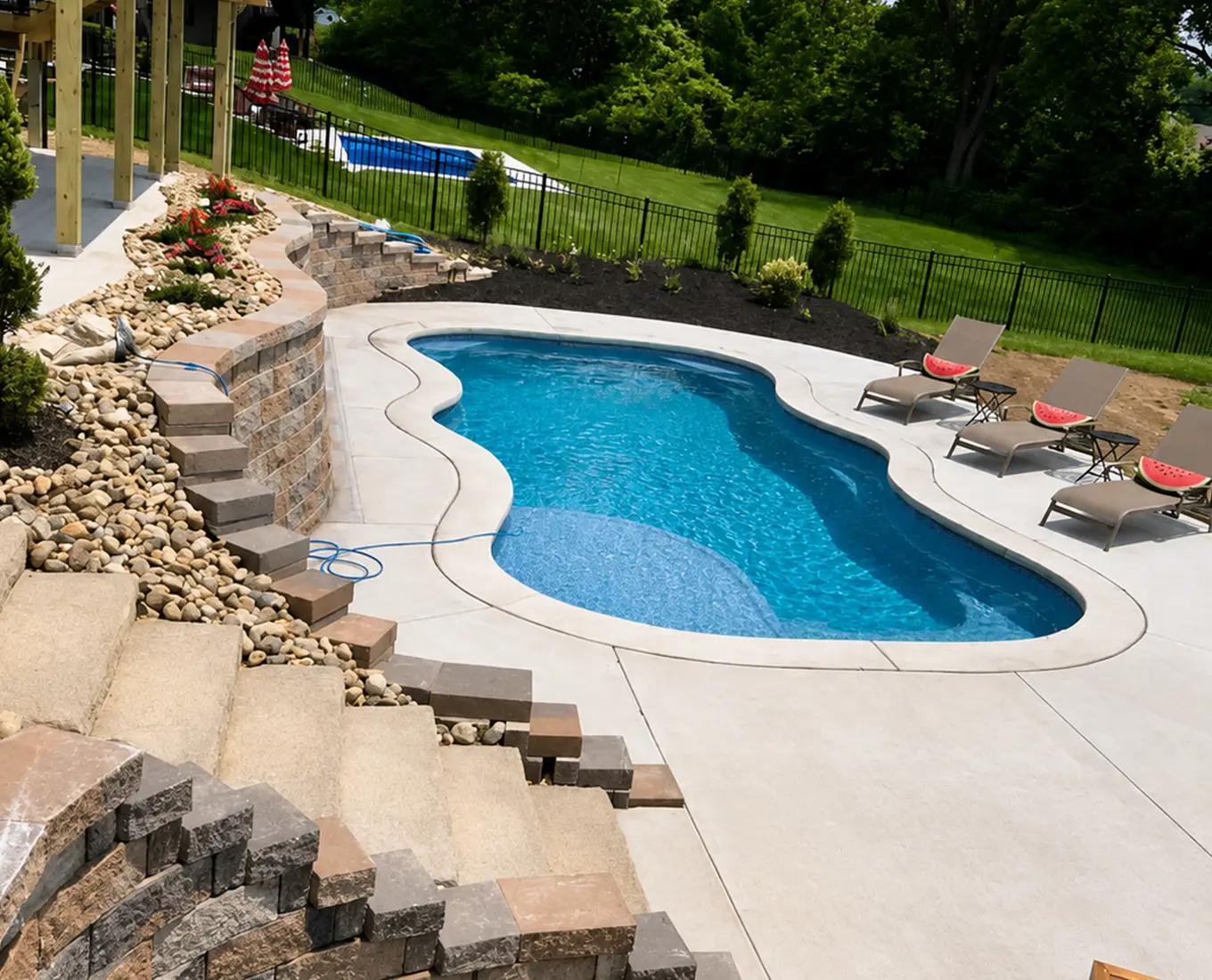 custom pool designers in Columbia IL