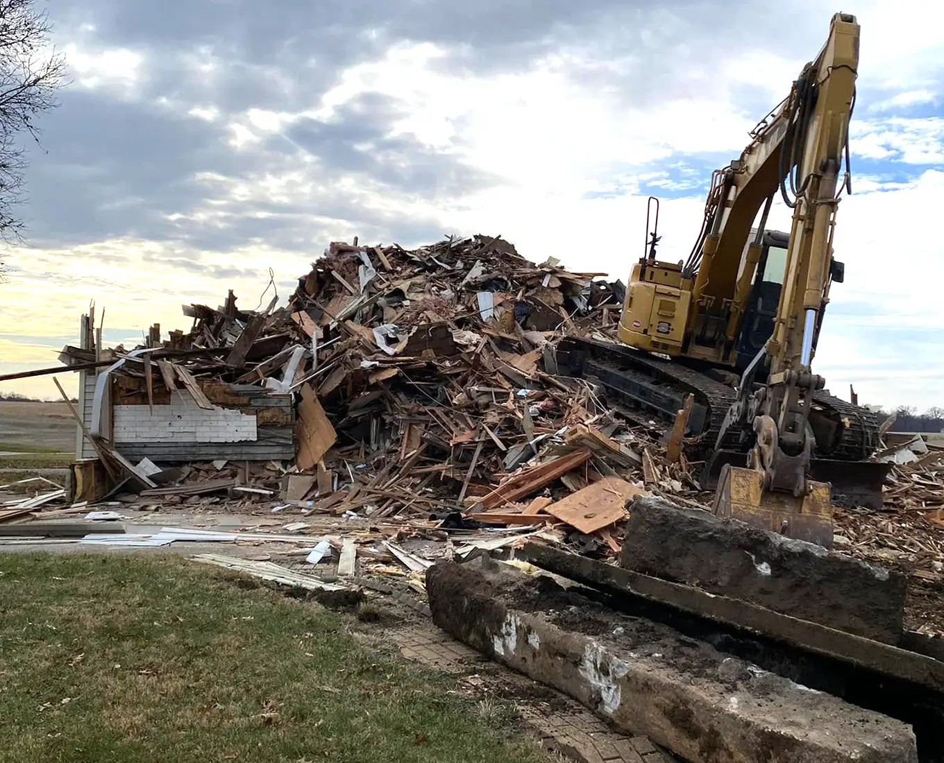 Residential & Structure Demolition services in Columbia IL