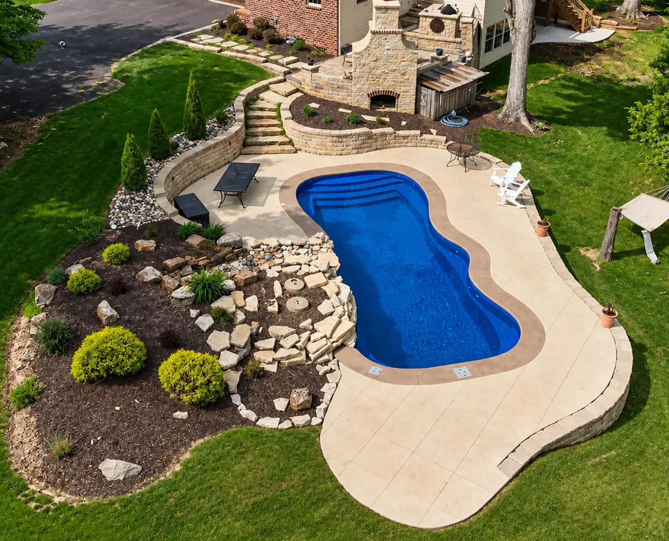 Swimming pool installation services near columbia illinois